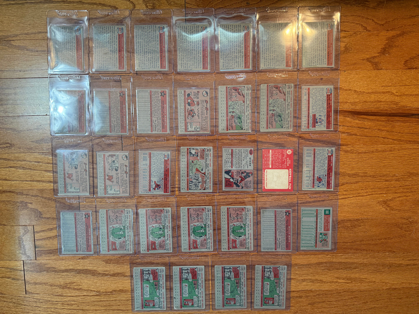 INSANE 32 Card Sports Card Lot - Mickey Mantle Willie Mays Sandy Koufax + More